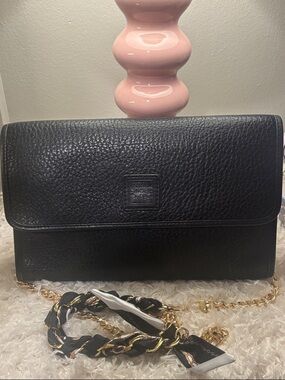 ✨Live Show Listing✨ Nina Ricci Pouch